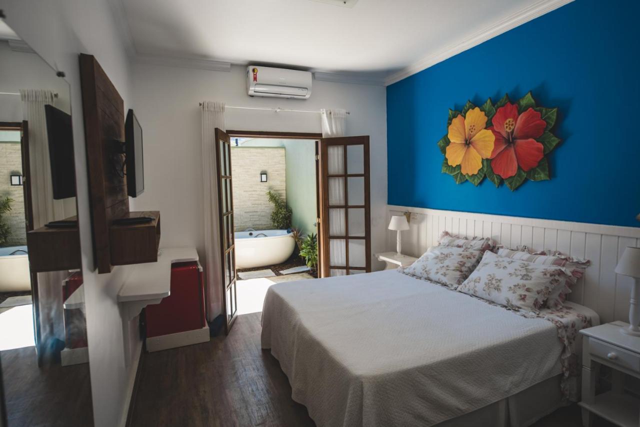 Hotel Chez Louise et Louis Pé na Areia à Juqueí Extérieur photo