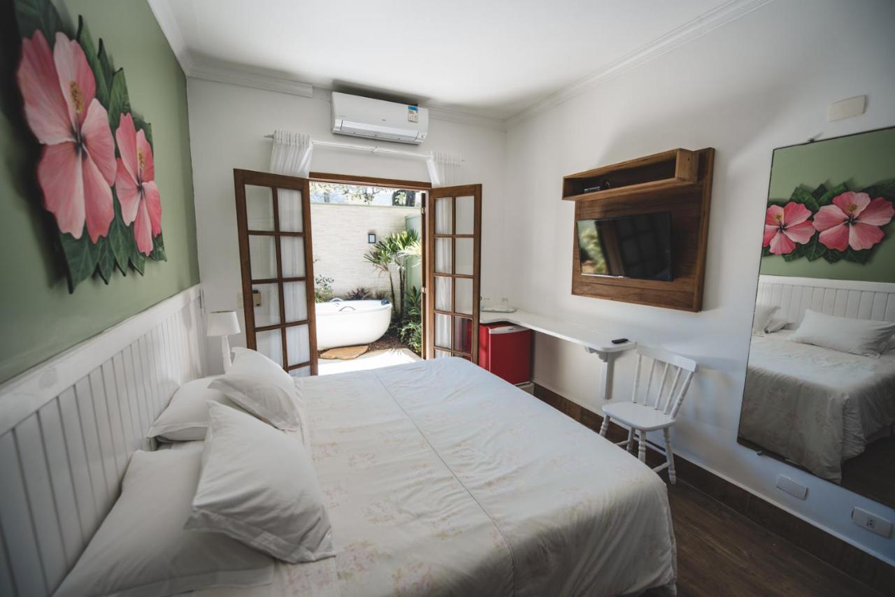 Hotel Chez Louise et Louis Pé na Areia à Juqueí Extérieur photo