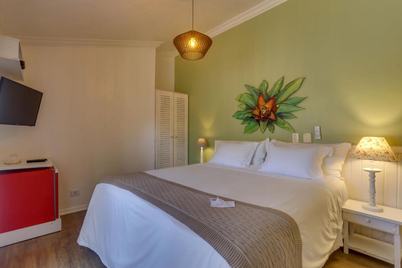 Hotel Chez Louise et Louis Pé na Areia à Juqueí Extérieur photo