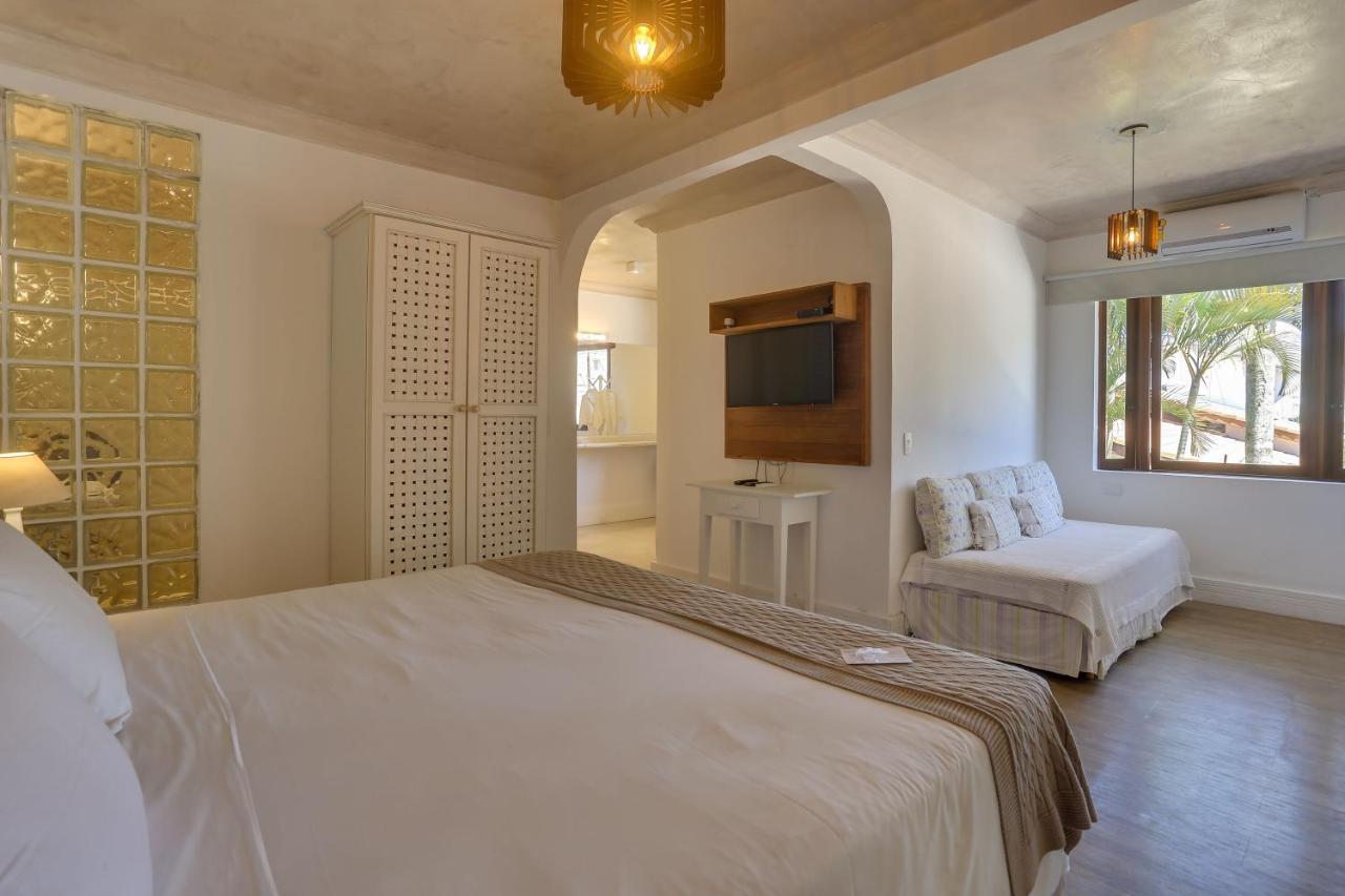 Hotel Chez Louise et Louis Pé na Areia à Juqueí Extérieur photo