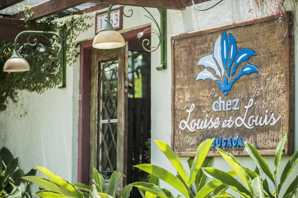 Hotel Chez Louise et Louis Pé na Areia à Juqueí Extérieur photo